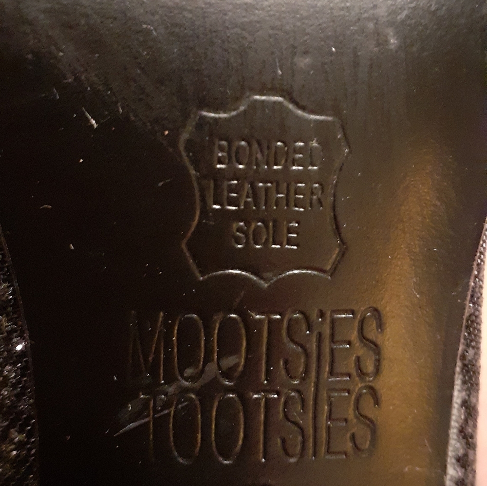 Shoes - Picture 3 of 3